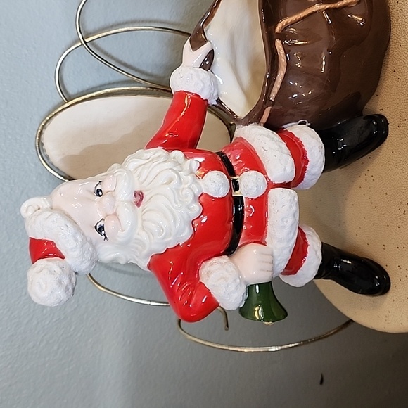 Other - Vintage Ceramic Santa Clauss with bag